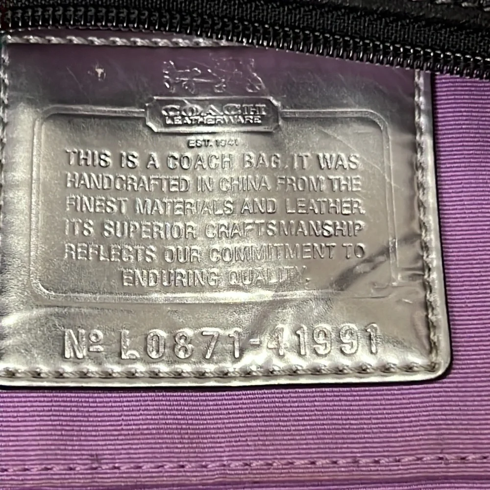 Coach women wristlet /small bag no 41991 - Picture 4 of 9